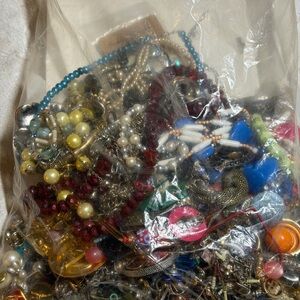 5 lbs Craft Jewelry Vintage Lot 2 not wearable beads rhinestones glass assorted